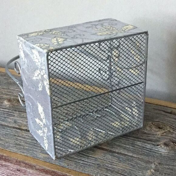 Holly & Ivy square Christmas basket gift Xmas classic silver gold - Picture 3 of 5